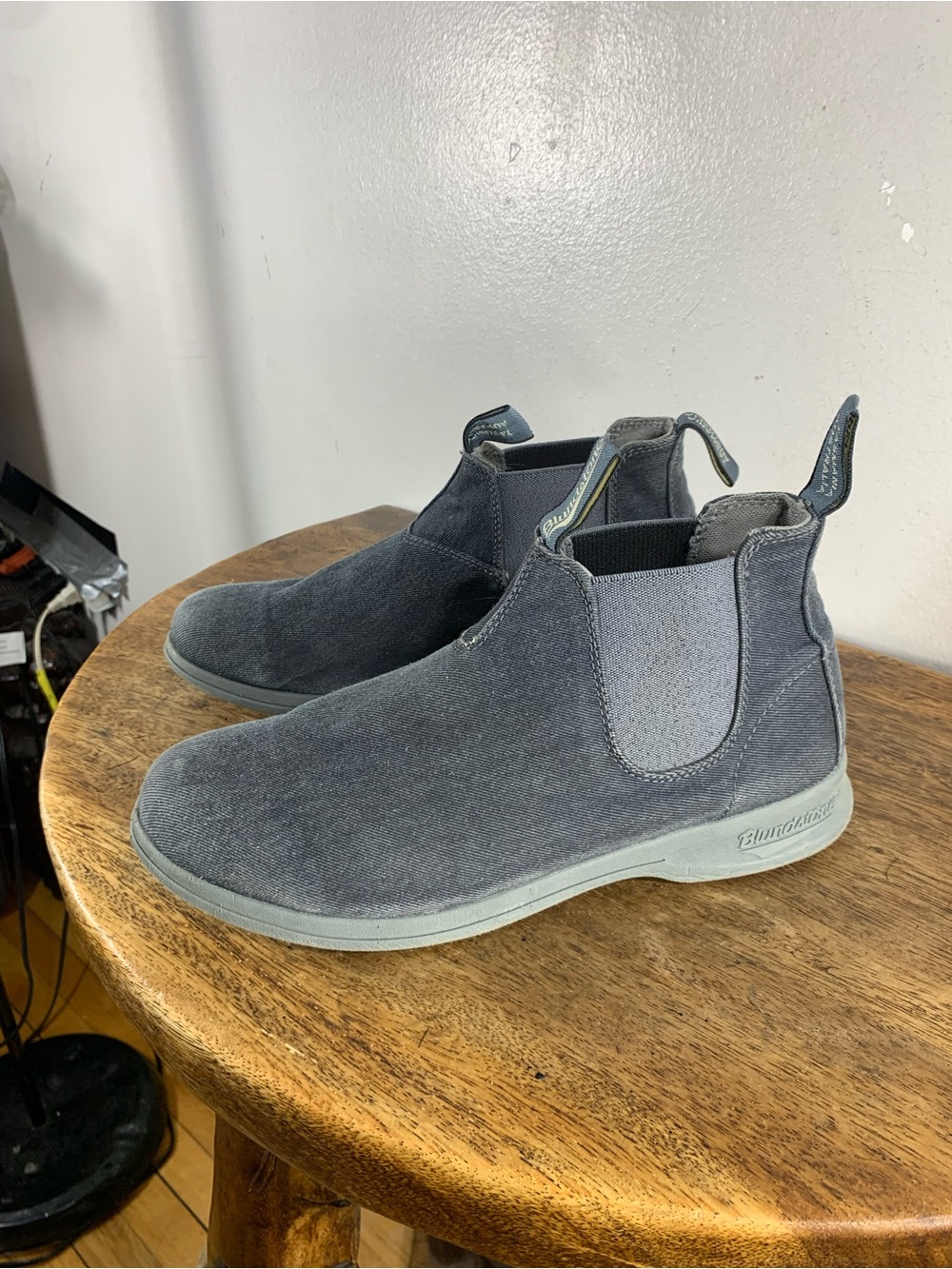 Blundstone light Weight chelsea style boots